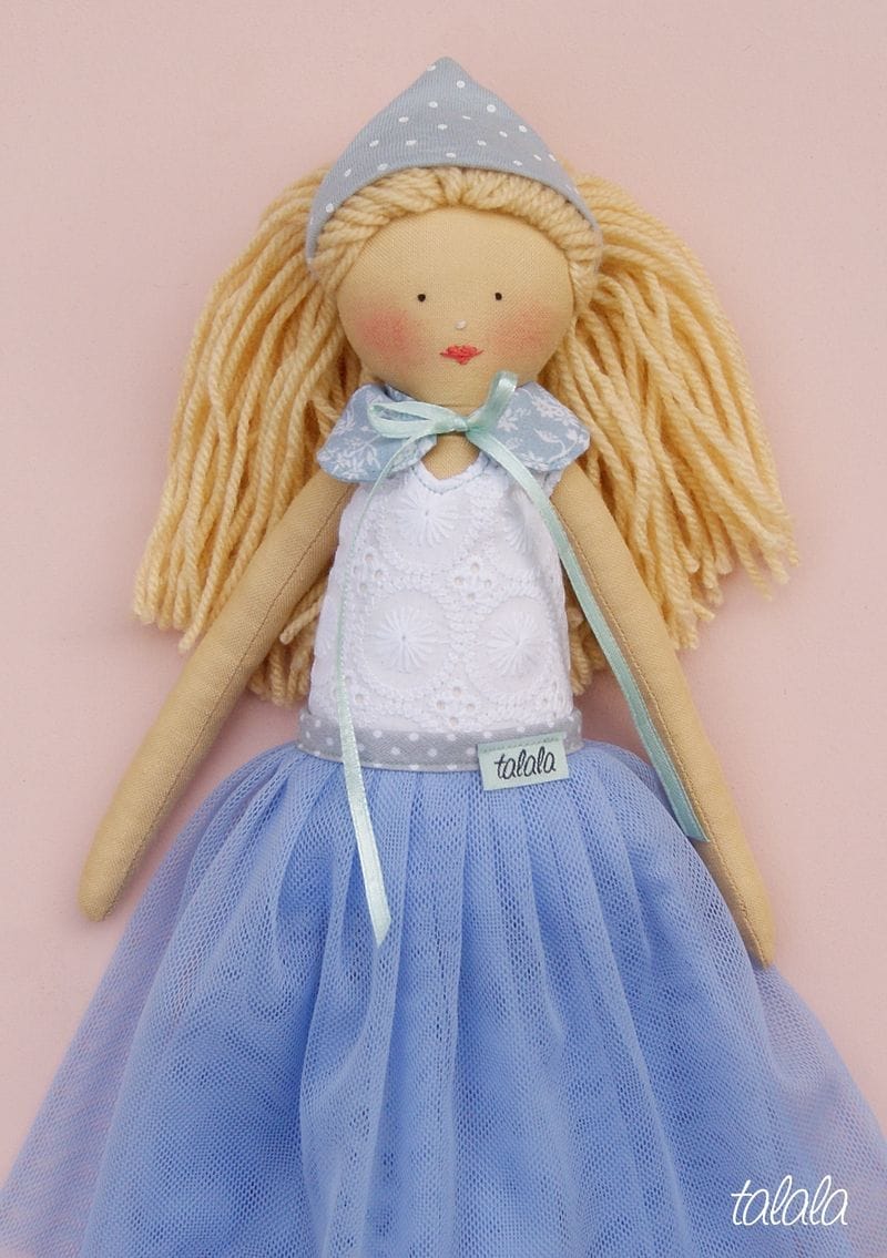 lalki handmade Błękitna lalka z ubrankami
